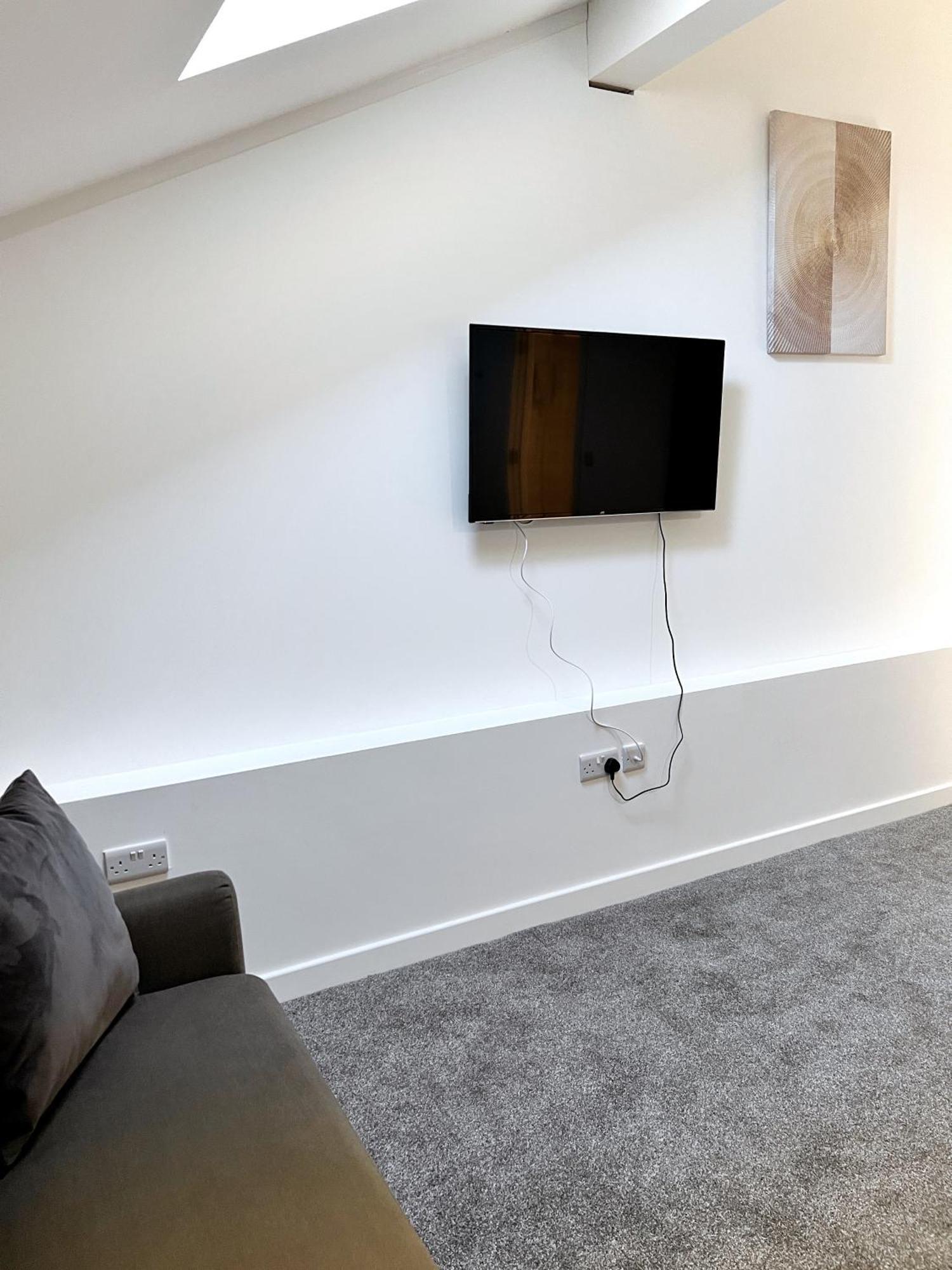Ascot House Apartments Питерборо Екстериор снимка